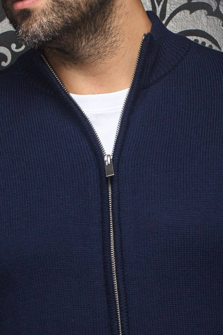 Chandail en laine mérinos Esteban marine avec fermeture éclair et col montant.