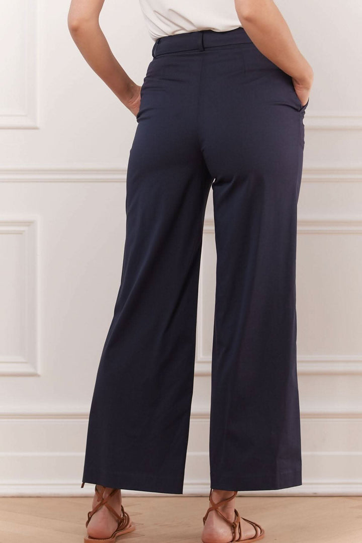 Pantalon gaucho en coton fin, coupe confortable, longueur 7/8, arrière, style élégant, modèle fabriqué au Canada.