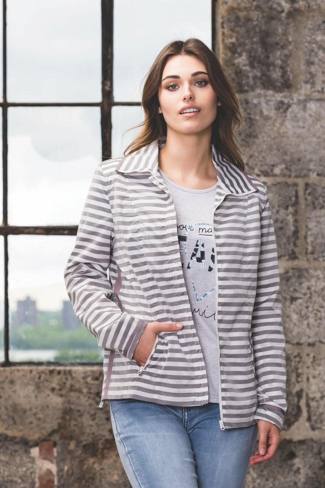 Veste zippée à rayures Alison Sheri