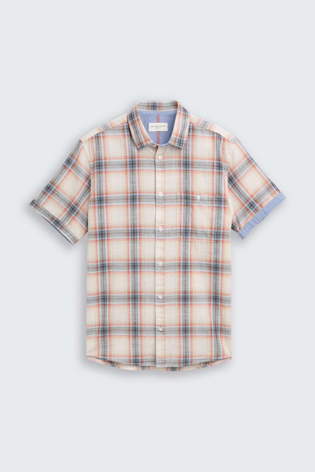 Short-sleeved plaid shirt