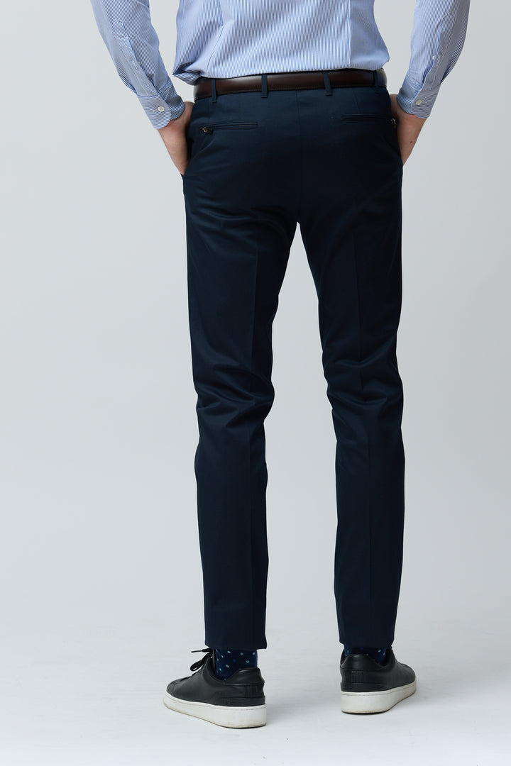 Pantalon habillé coupe ajustée