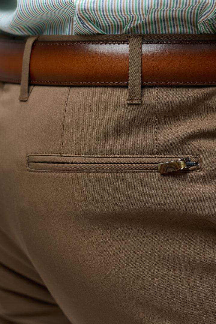 Pantalon habillé coupe ajustée