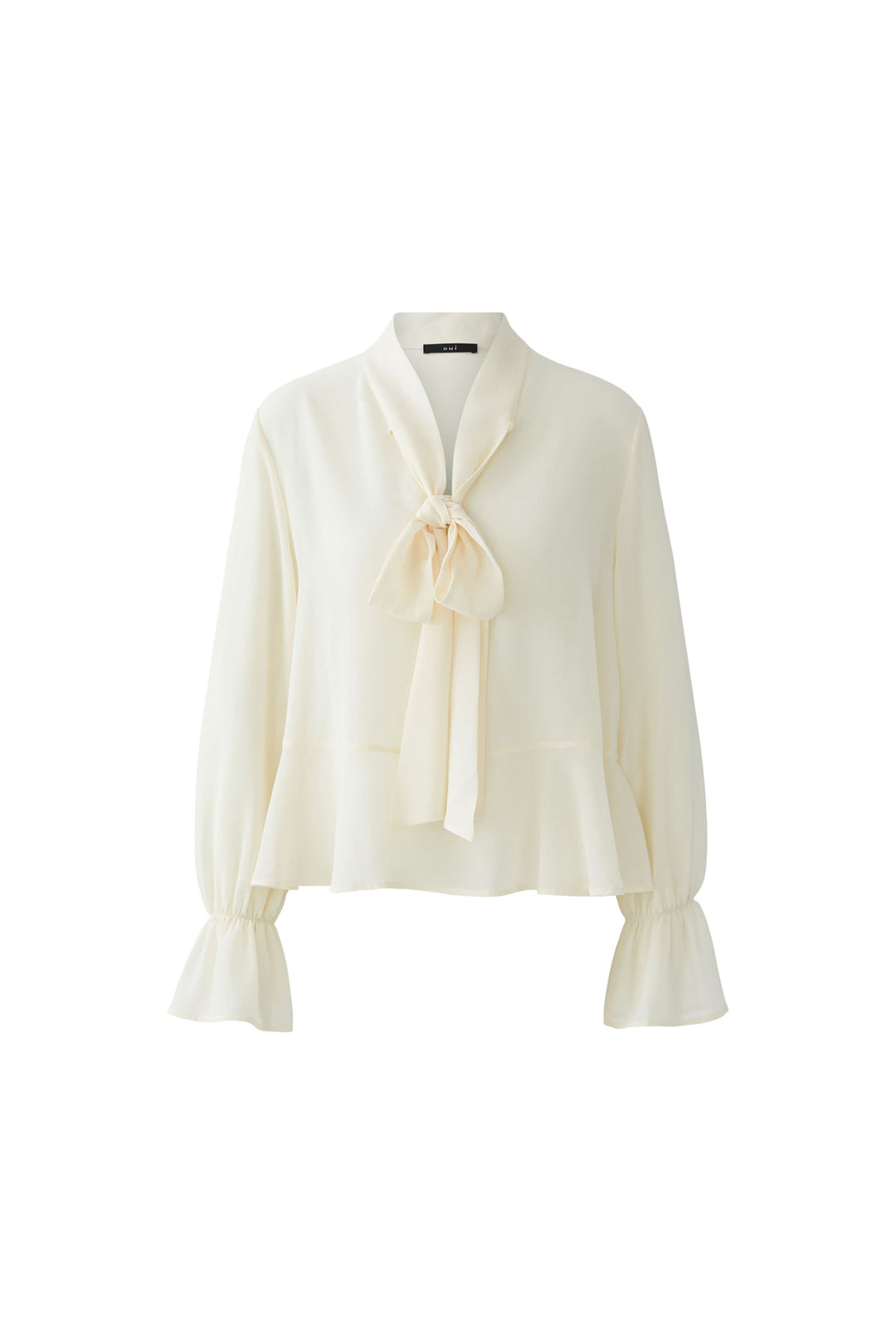 Flowing blouse with tied collar