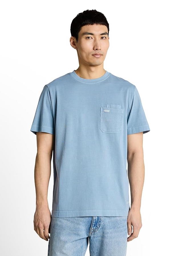 T-shirt with a chest pocket