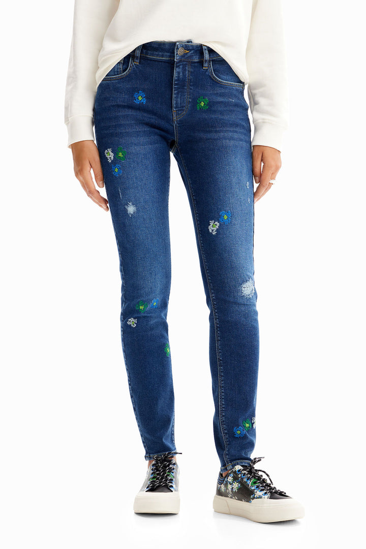 Embroidered push-up skinny jeans