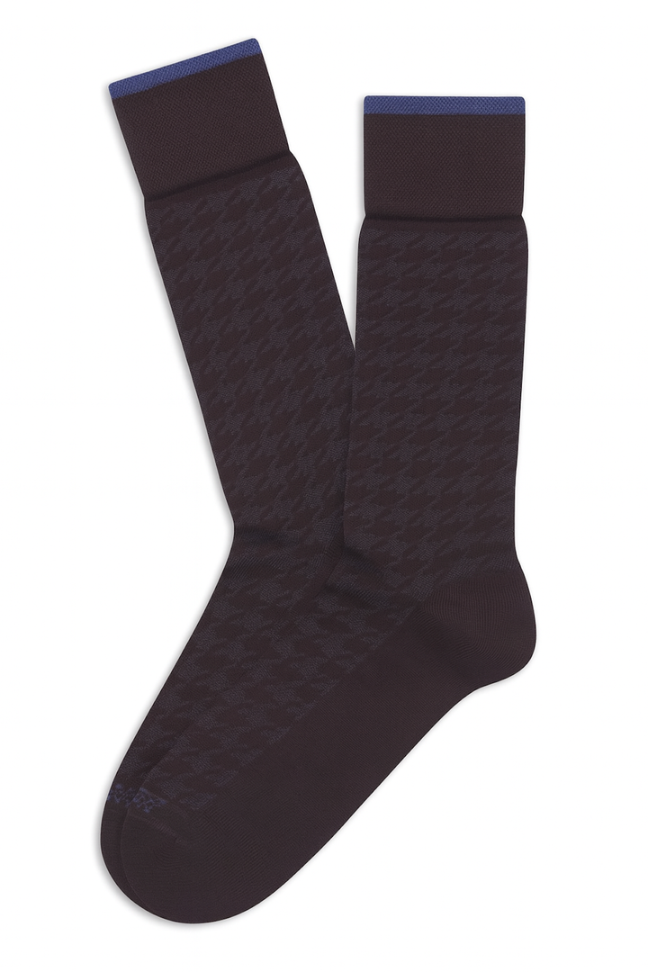 Houndstooth pattern