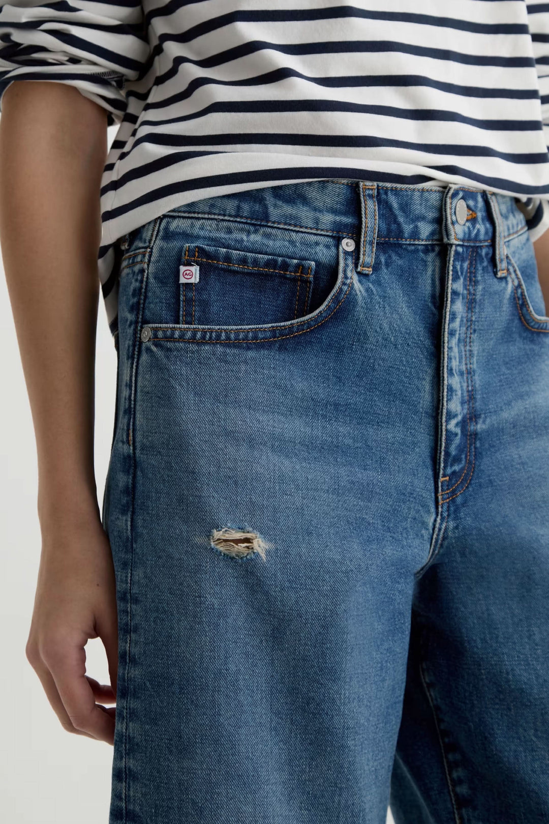 Thalia Denim Bermuda Shorts in Fit Casual Style