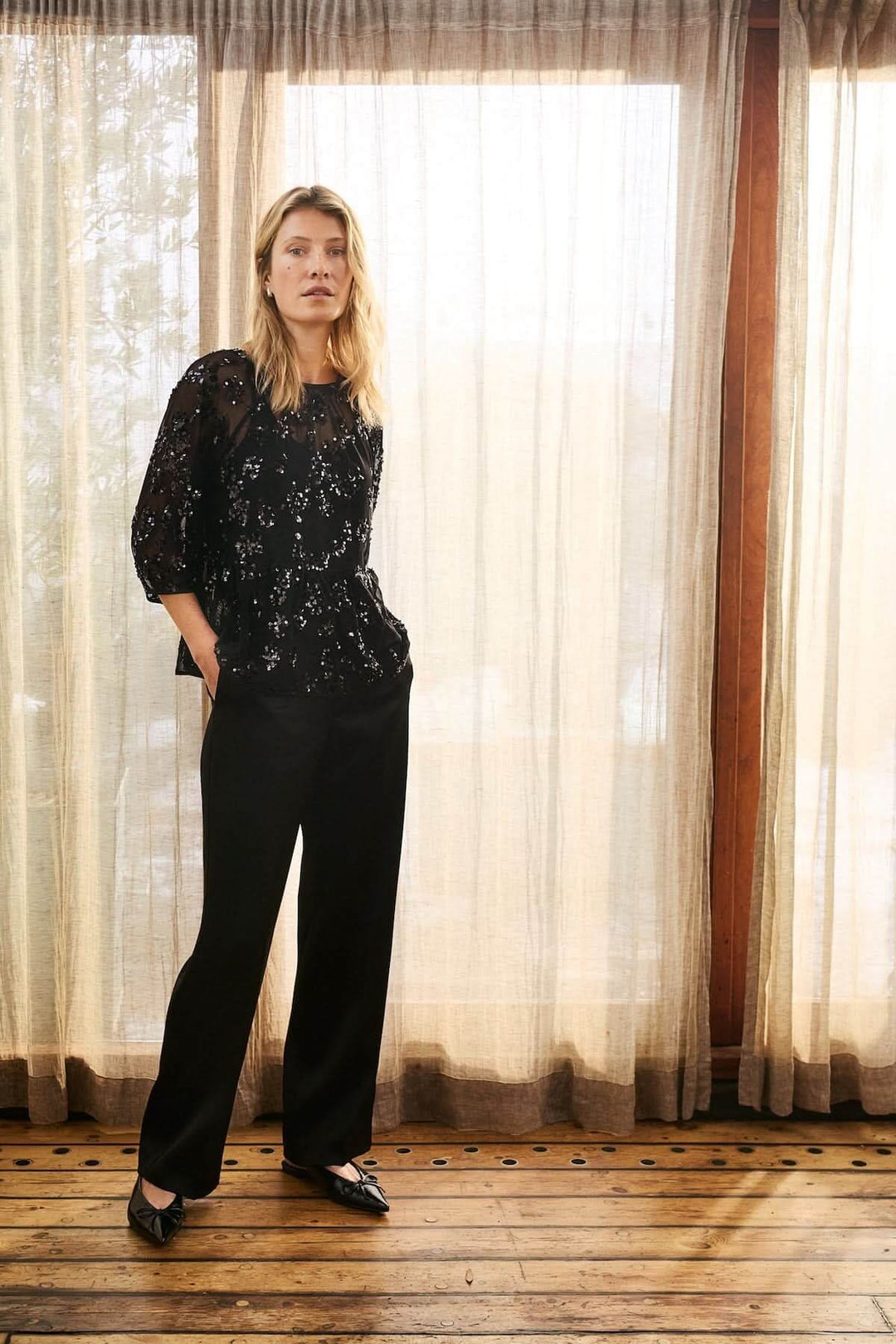 Blouse Vivan à sequins floraux