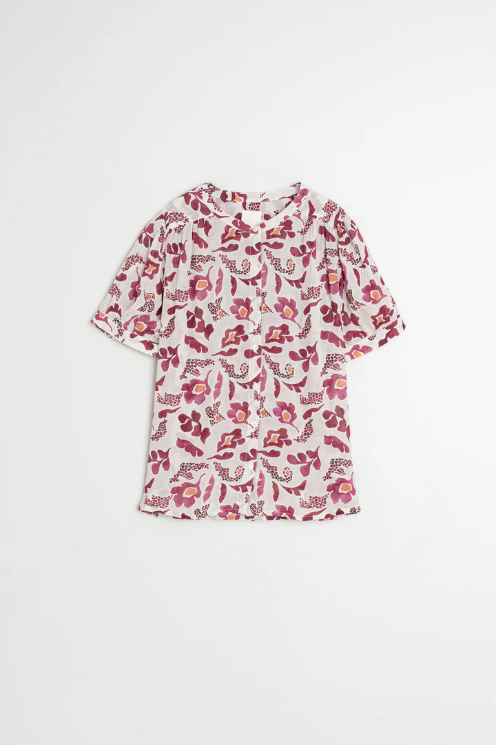Flowy blouse with a floral print