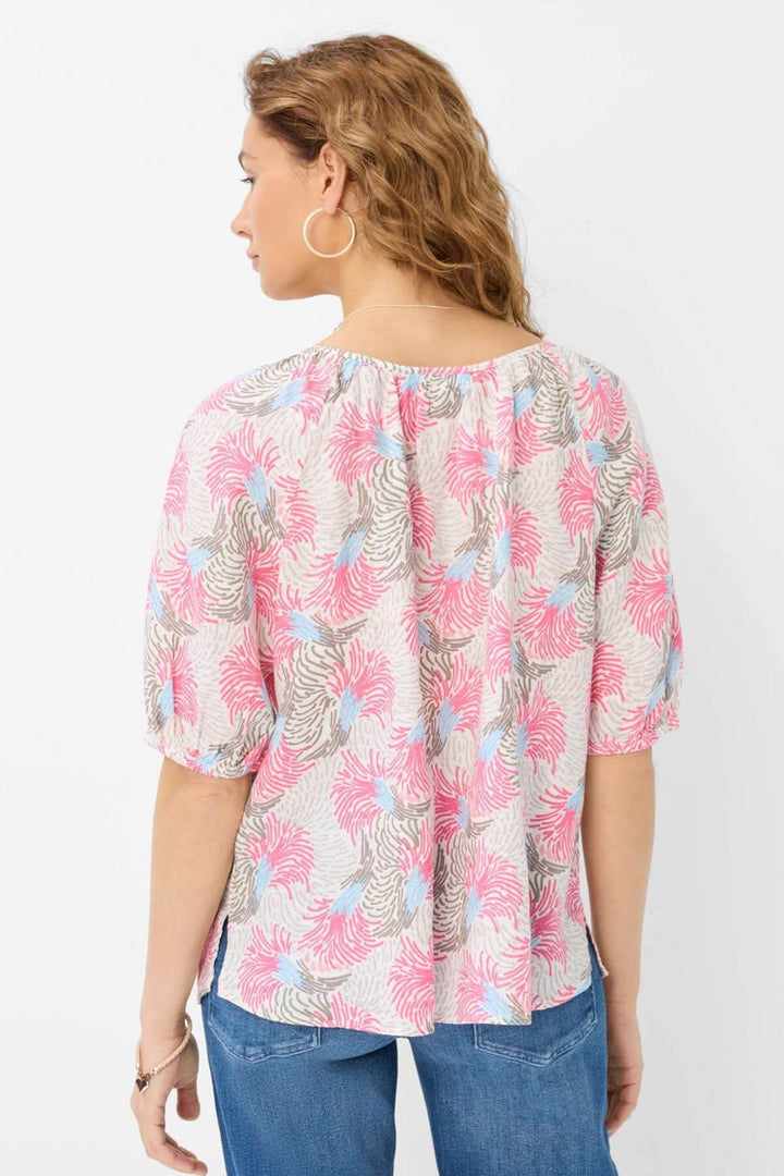 Blouse imprimée VIVA avec motif floral coloré vue de dos, parfaite pour l'été, en lin léger.