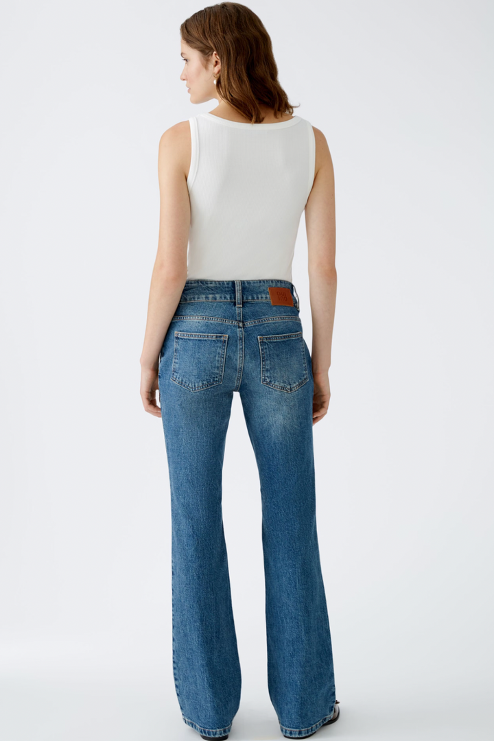 Mid-rise jeans