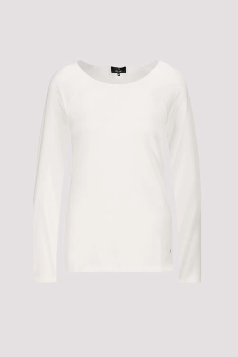 Chandail basique blanc à manches longues, avec coupe légèrement cintrée et col rond classique.