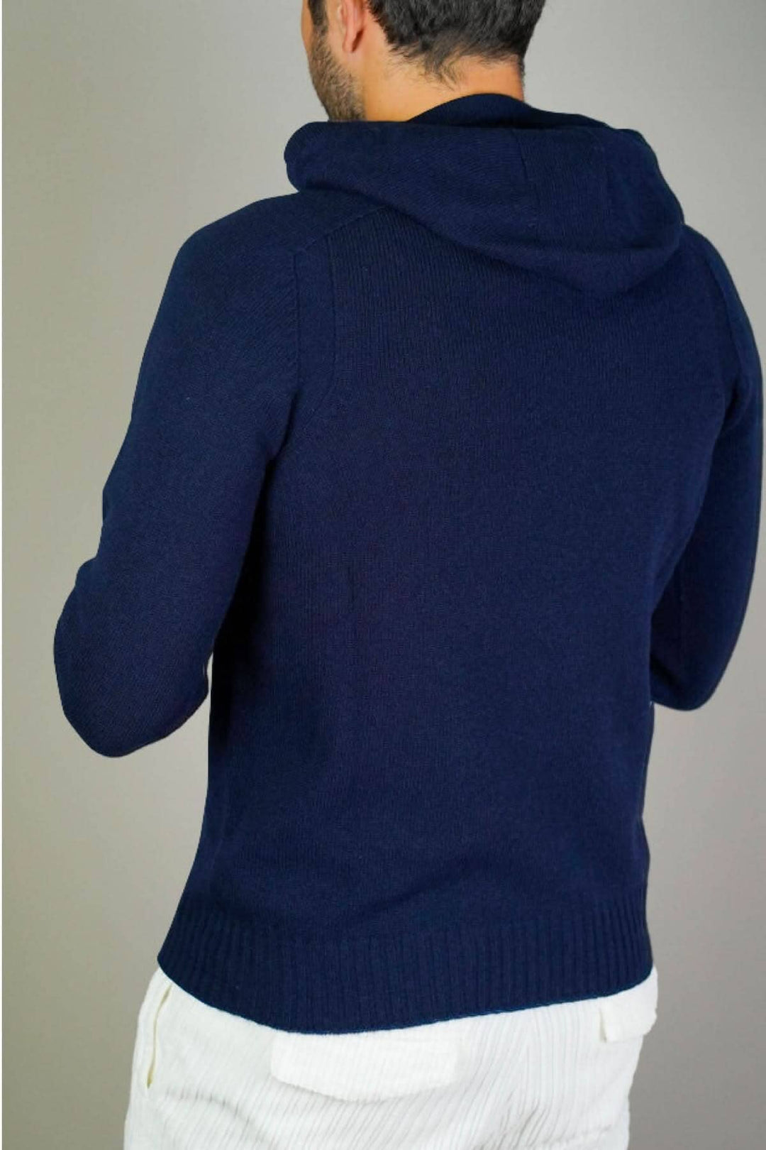 Chandail à capuchon en laine Super Geelong pour homme, dos, couleur bleu marine, coupe italienne.