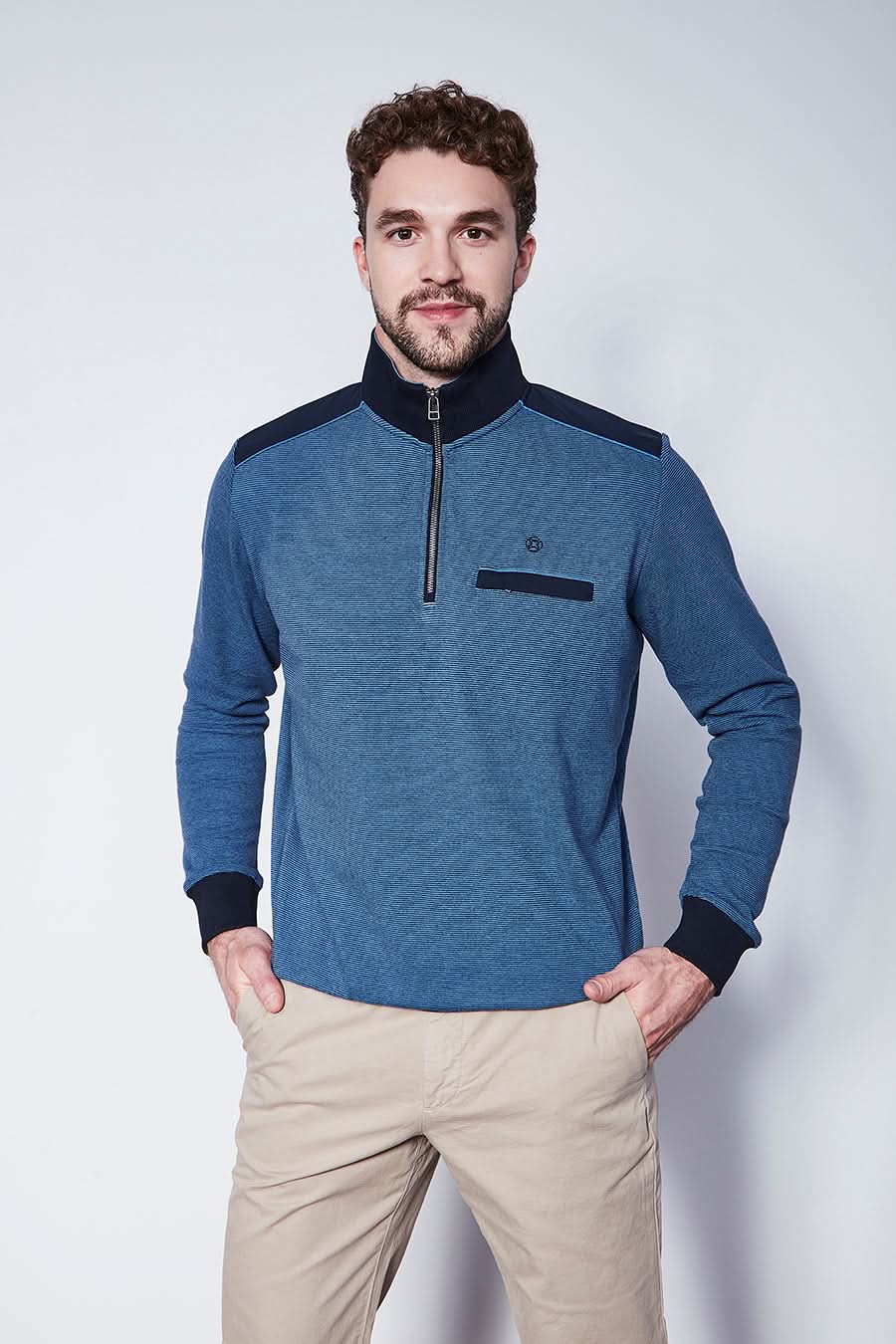 Contrasting half-zip sweater