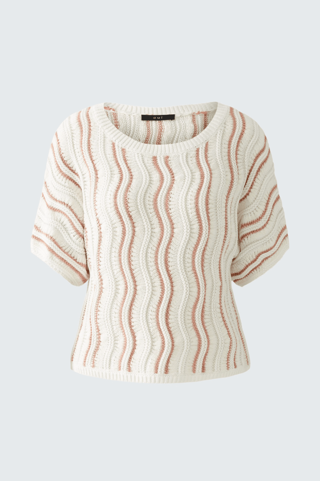 Chandail en maille texturée avec motif ondulé, col rond et manches courtes, idéal pour un look décontracté.