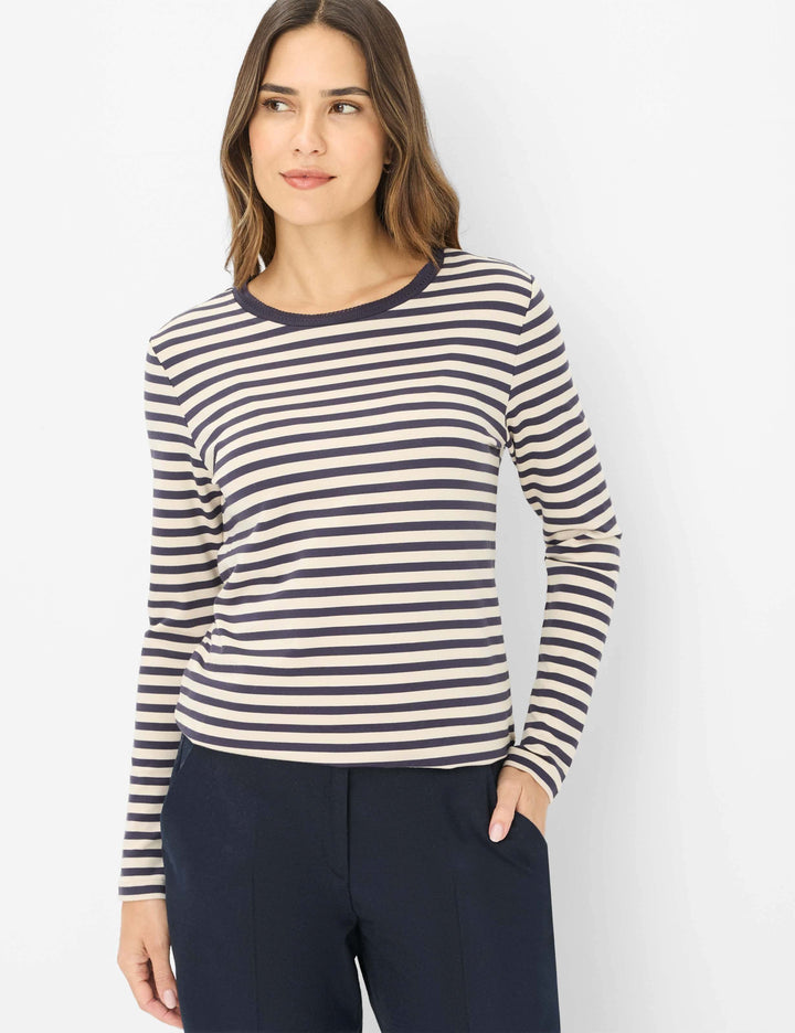 Chandail rayé CARINA L à manches longues, coupe confortable et intemporelle, pour un look soigné et polyvalent.