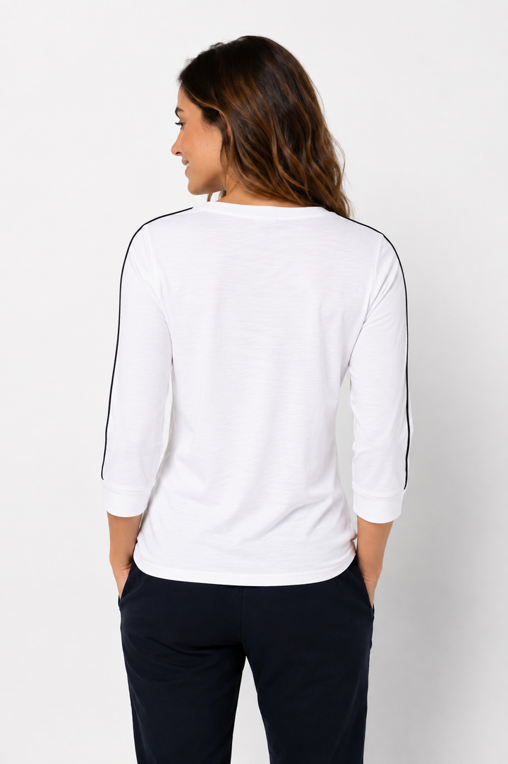 Three-quarter-sleeve sweater with contrasting stripes