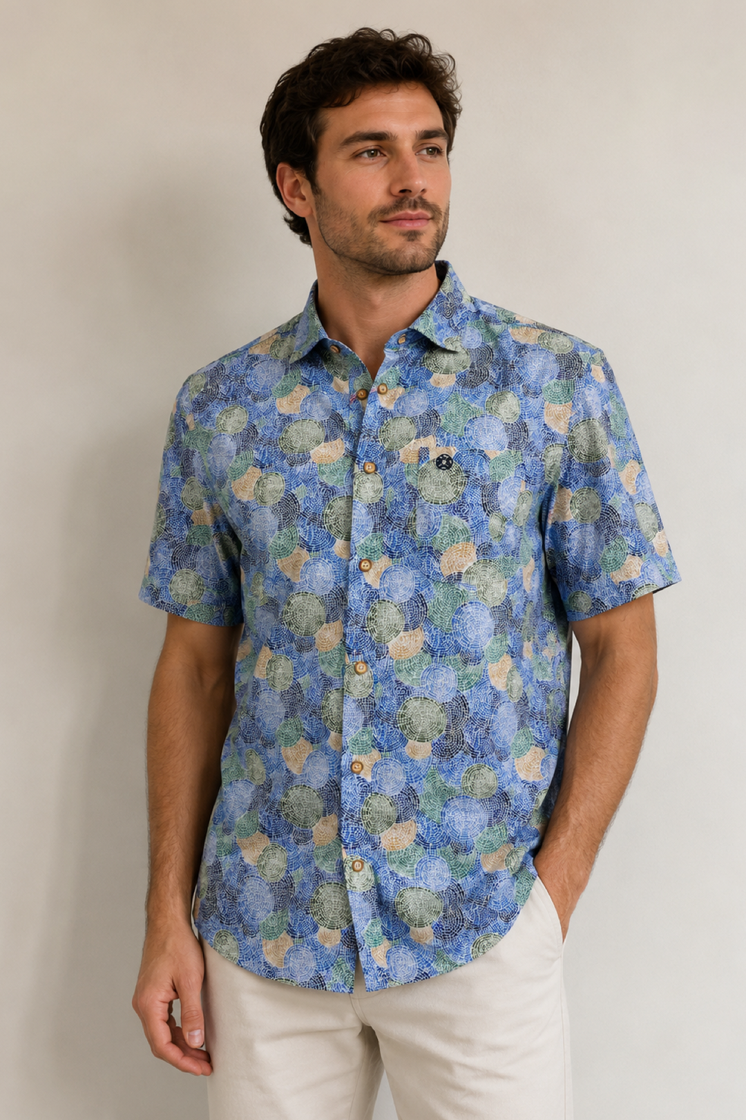 Chemise à manches courtes à motif abstrait