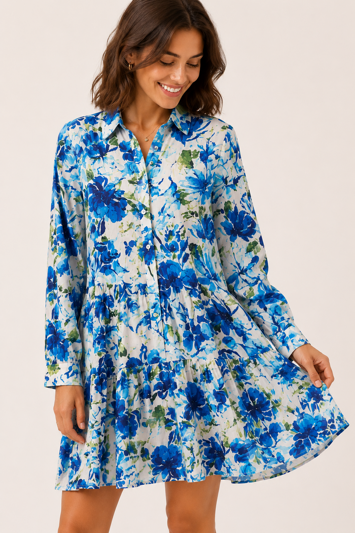 Flowy dress with abstract print