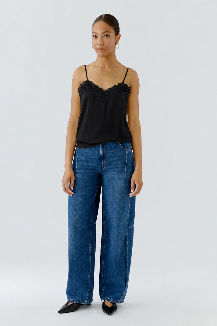 Camisole satinée à dentelle