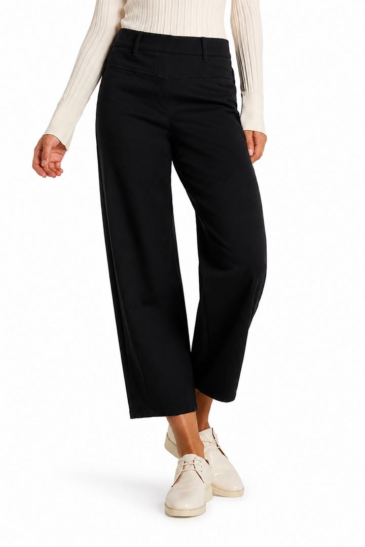 Pantalon Elin à jambe large écourtée