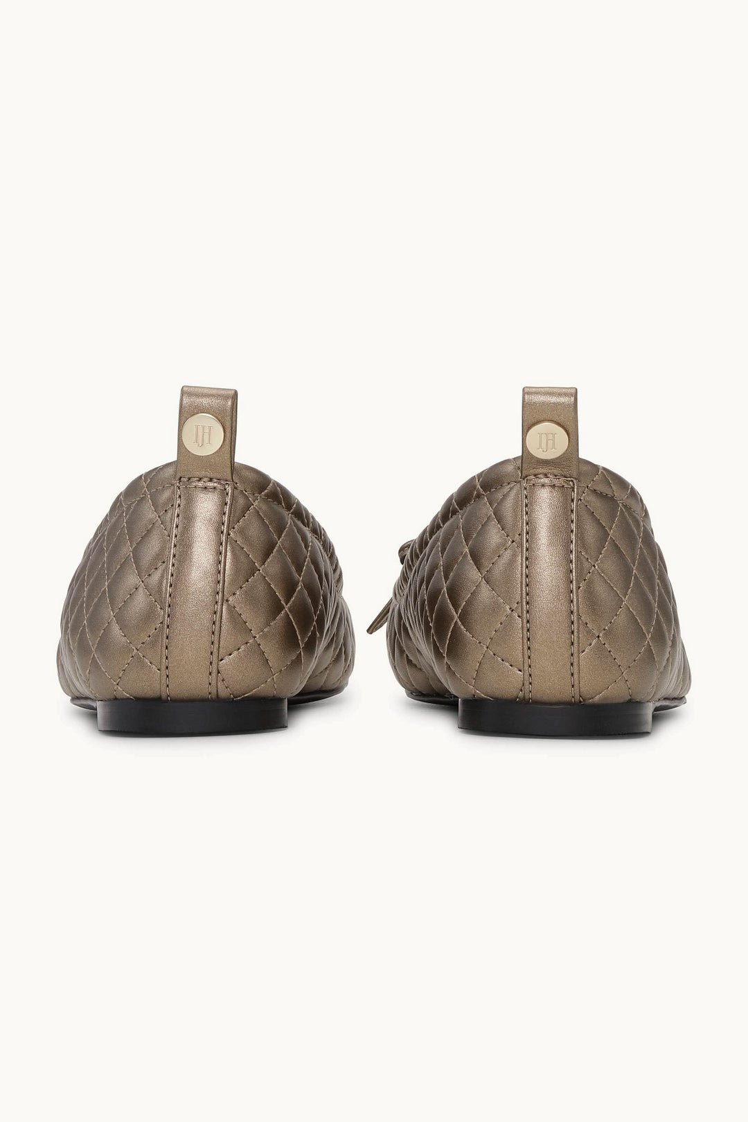 Vue arrière Chaussure ballerine Altura matelassée avec design texturé, détails de nœud décoratif, élégant et confortable.