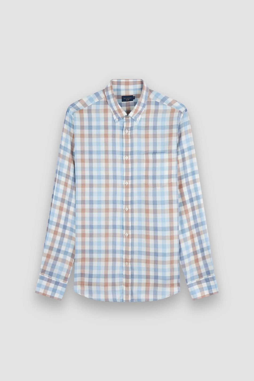Chemise à carreaux manches longues col boutonné, motif classique et confortable pour une allure moderne.