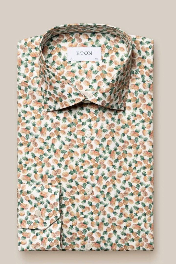 Chemise en coton et TENCEL™ avec motif d’ananas, col cutaway et boutons classiques, style élégant et luxueux.