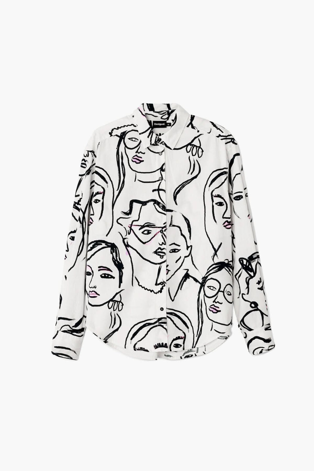 Chemise à manches longues avec imprimé artistique de visages féminins sur fond blanc, style chic et moderne.