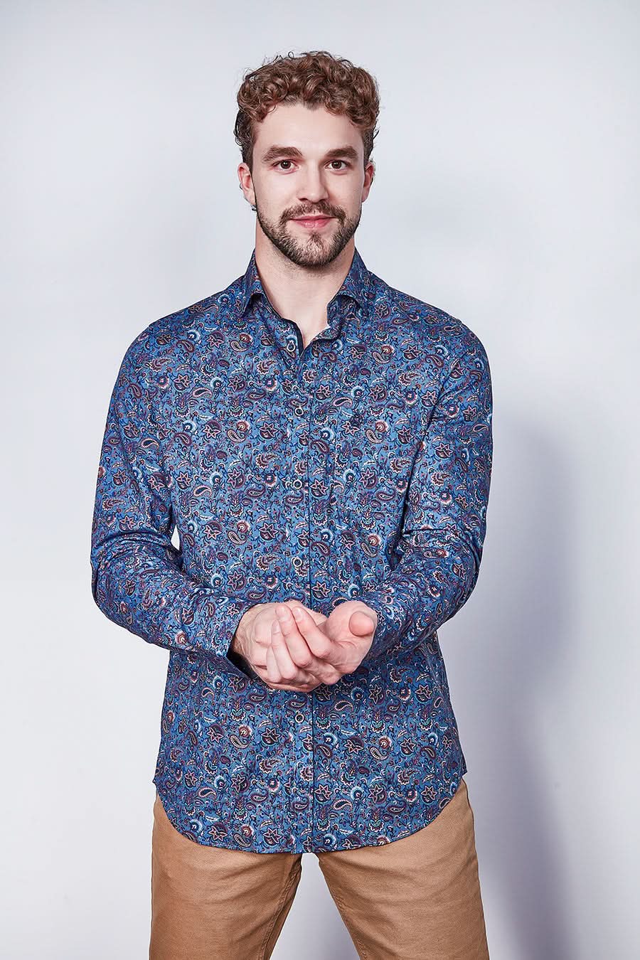 Shirt with paisley print