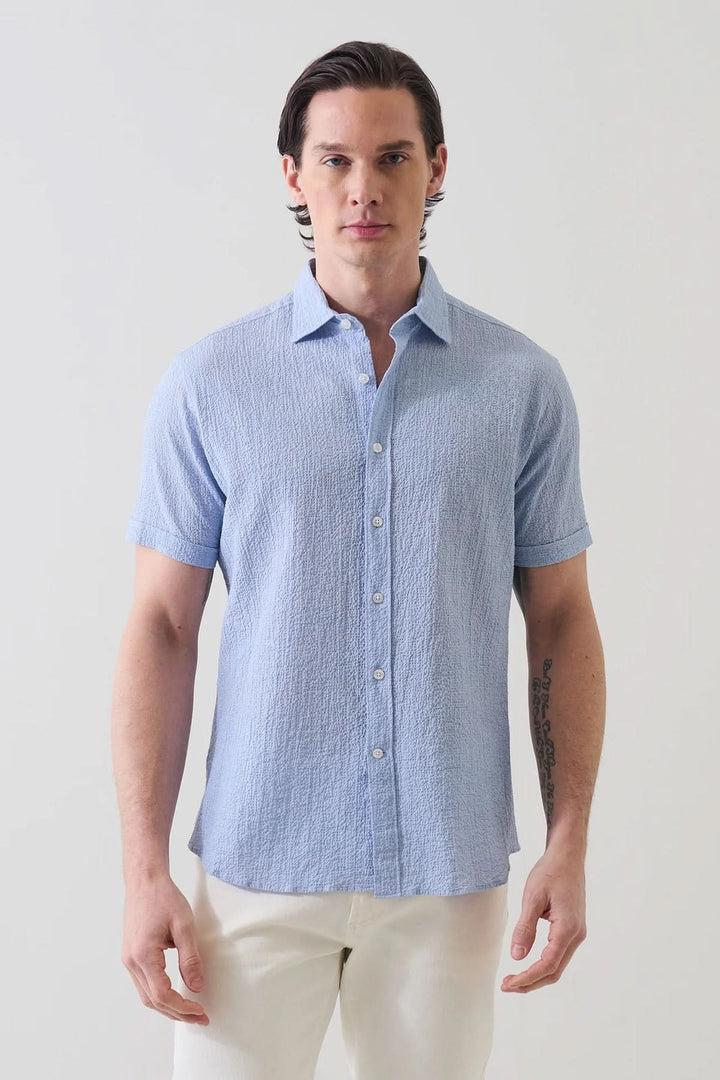 Chemise à manches courtes en seersucker extensible