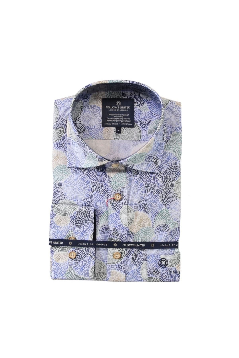Chemise à manches courtes à motif abstrait, élégante et moderne, avec col structuré et fermeture boutonnée pour un style raffiné.