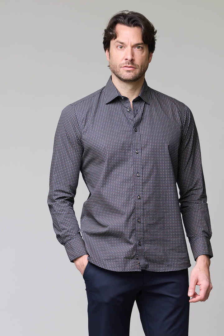 Shirt with geometric pattern