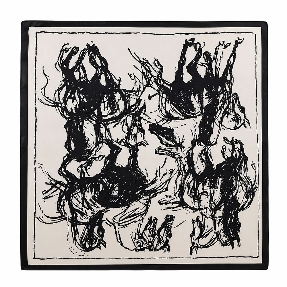 Foulard carré imprimé artistique avec motif noir contrasté, tissu léger et fluide, idéal pour accessoiriser tenues et sacs.