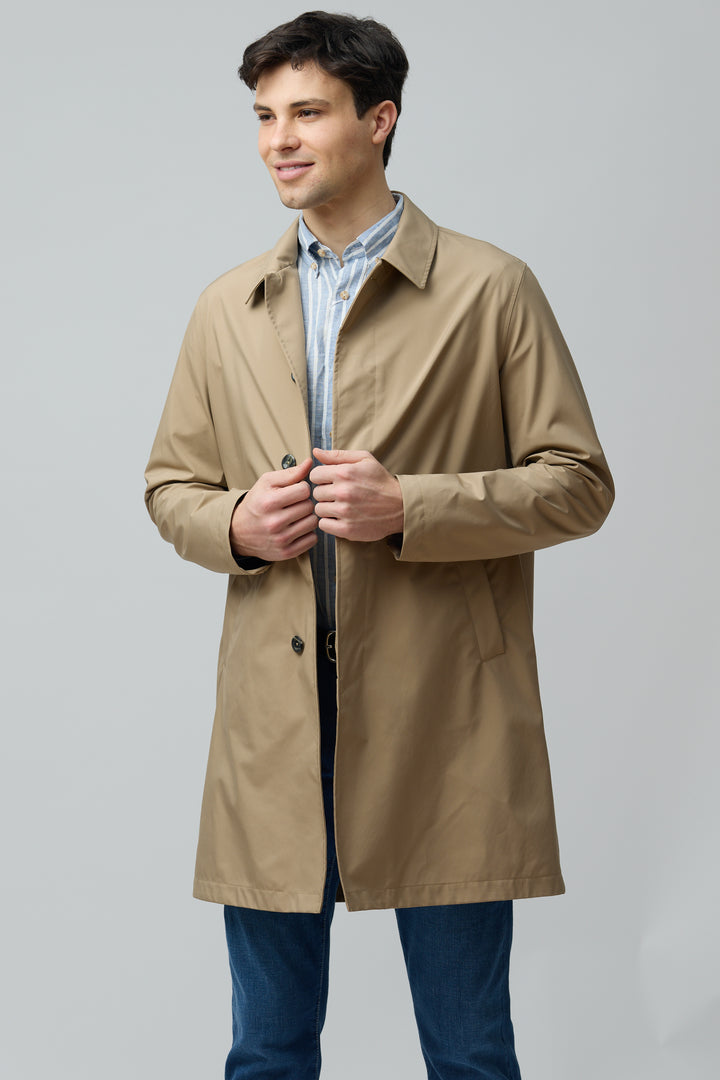Homme portant l&