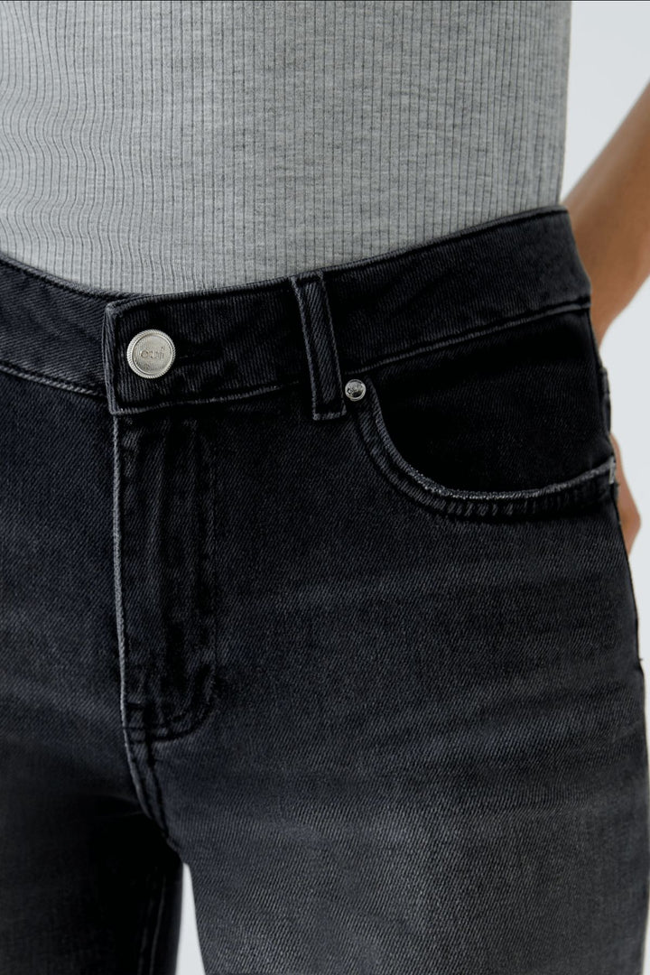 Casual flared jeans