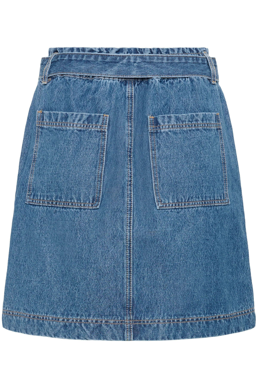 Jupe Klara en denim avec ceinture intégrée, coupe droite, longueur au-dessus du genou, style moderne et féminin.