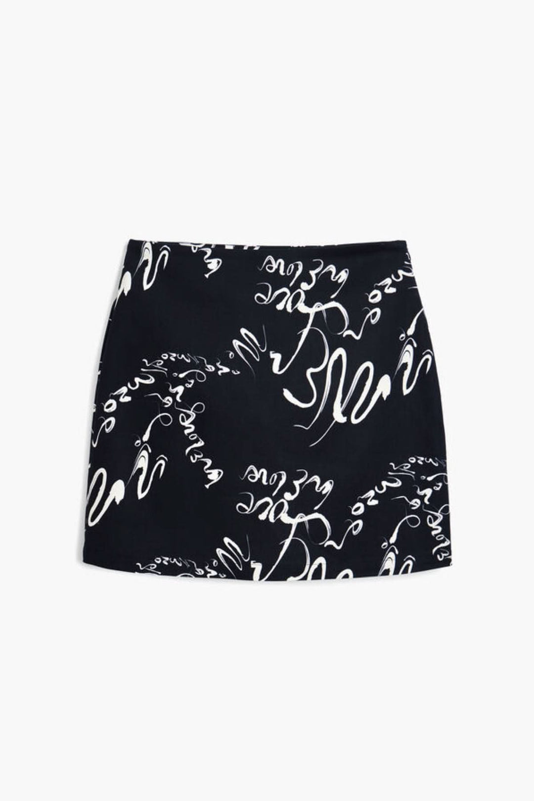 Jupe noire à imprimé calligraphique blanc, coupe courte et ajustée, parfaite pour un look chic et moderne.