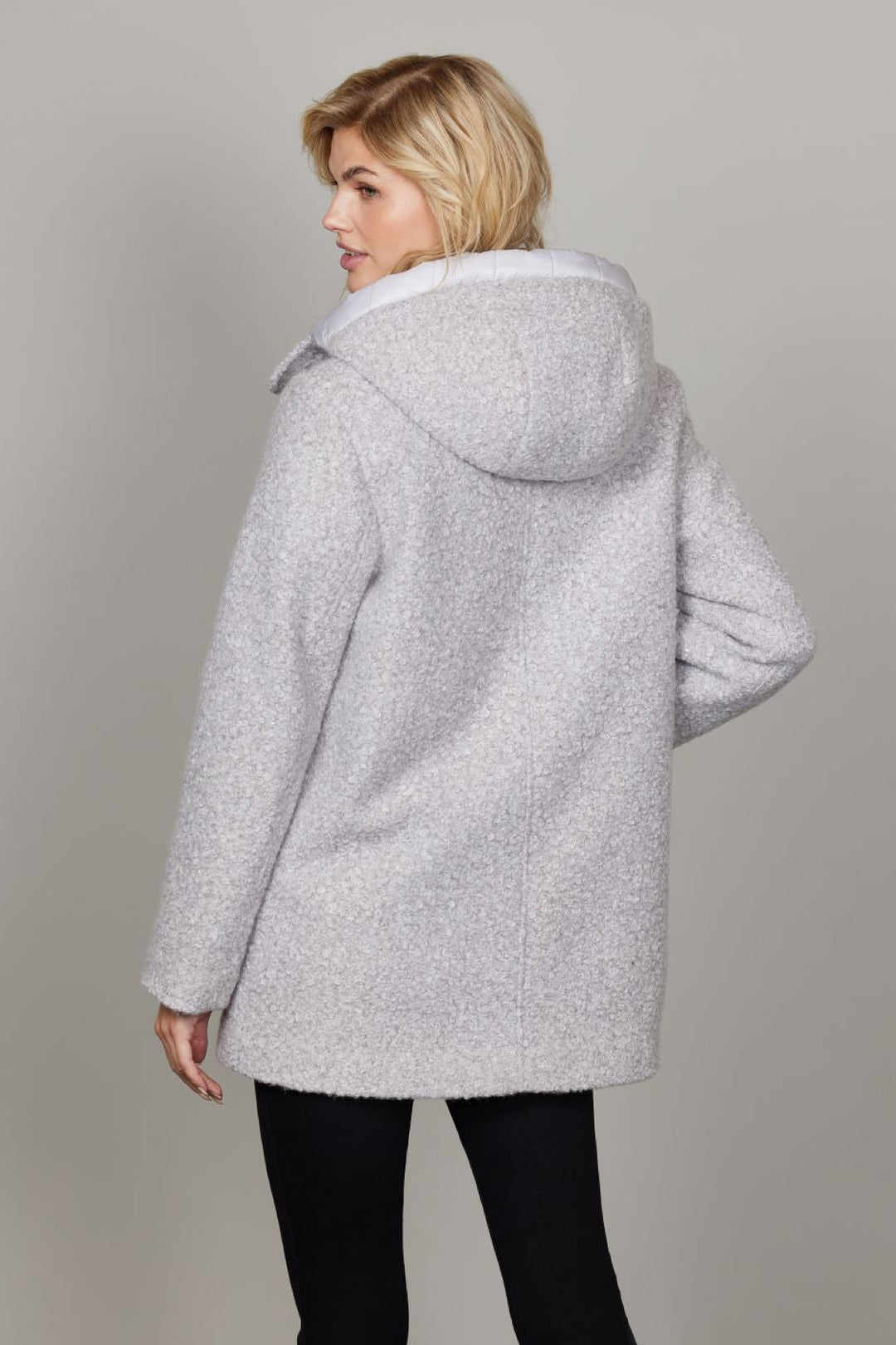 Short coat with hood