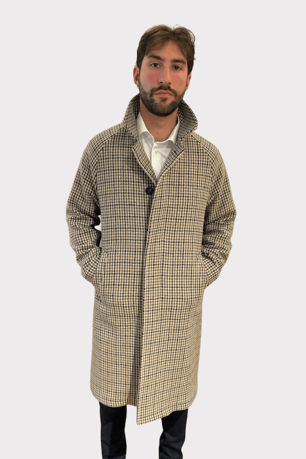 Manteau en tweed à motif pied-de-poule, coupe longue, col montant, style élégant pour hommes.