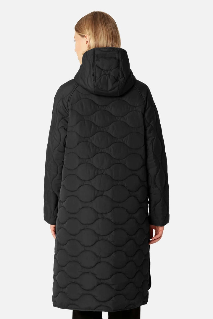 Manteau matelassé long à capuchon avec motif ondulé moderne, coupe droite, offrant chaleur et légèreté, vu de dos