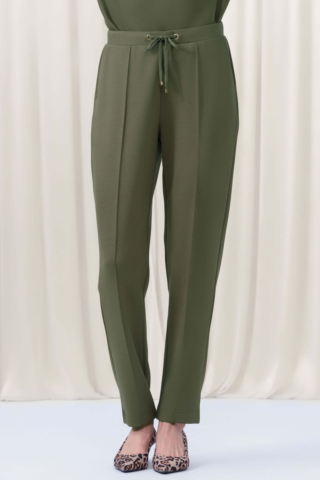 Cord pants
