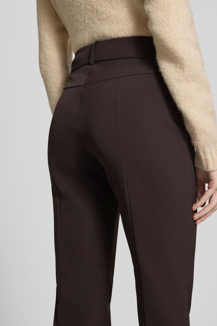 Pantalon droit évasé à plis marqués