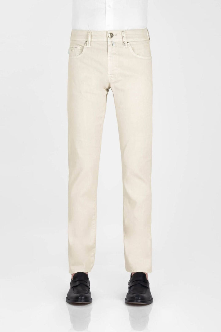 Pantalon en lin italien, tissu en coton et lin, finition argent poli, style élégant et léger.