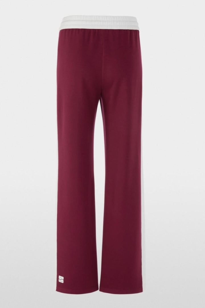 Pantalon à enfiler Washington avec taille élastique et rayures contrastées, vue arrière. Modèle confortable en matière fluide.