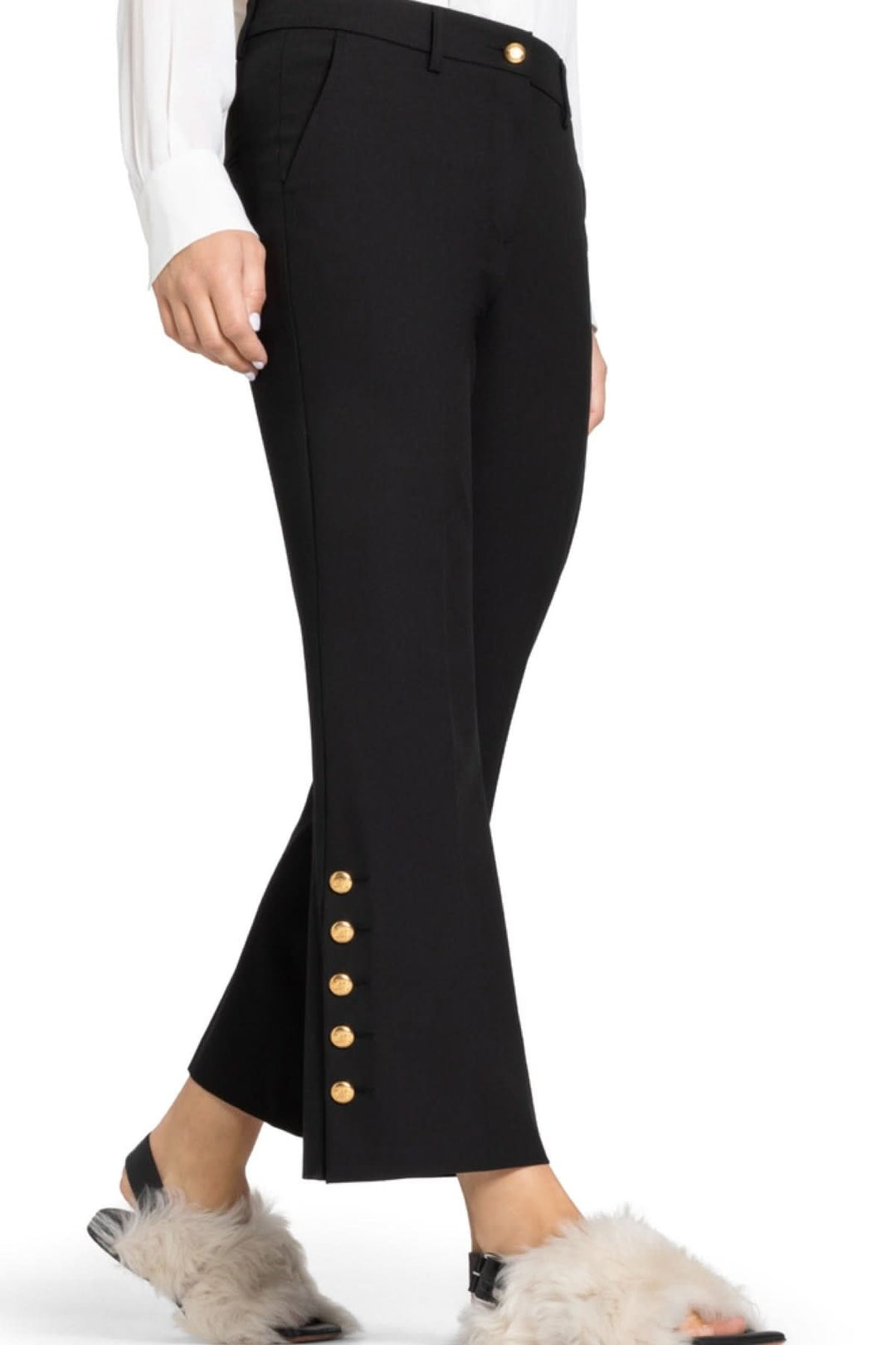 Pantalon élégant à coupe droite avec boutons dorés, idéal pour bureau et occasions spéciales.