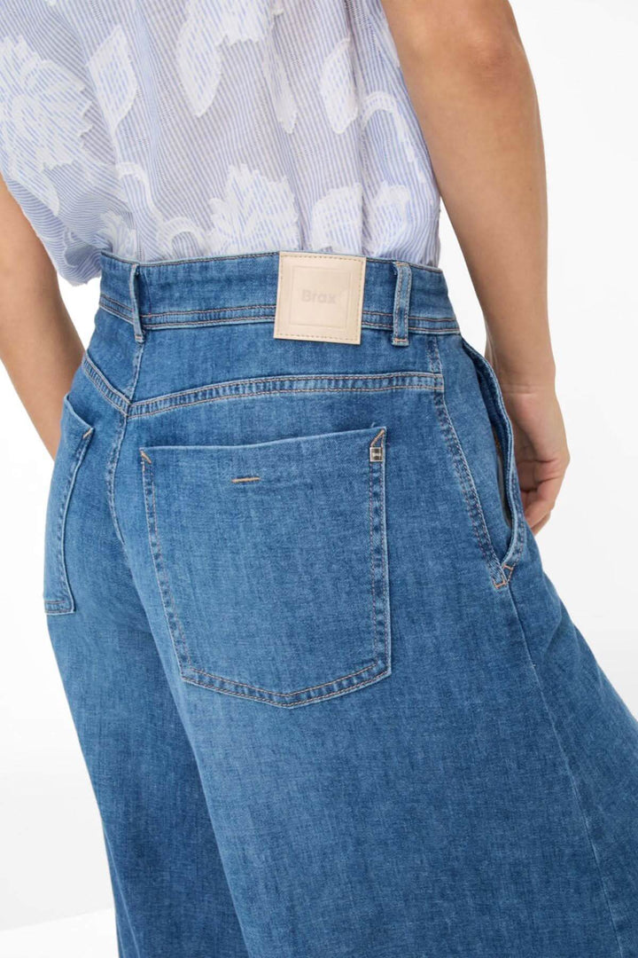 Pantalon palazzo Melli S, jupe-culotte tendance en denim, silhouette évasée et poches arrière plaquées.