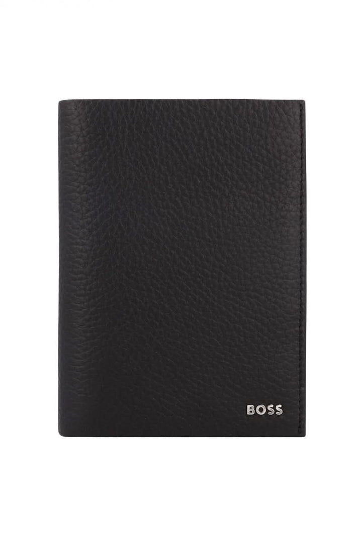 Portefeuille en cuir grainé noir avec logo métallique BOSS, design sobre.