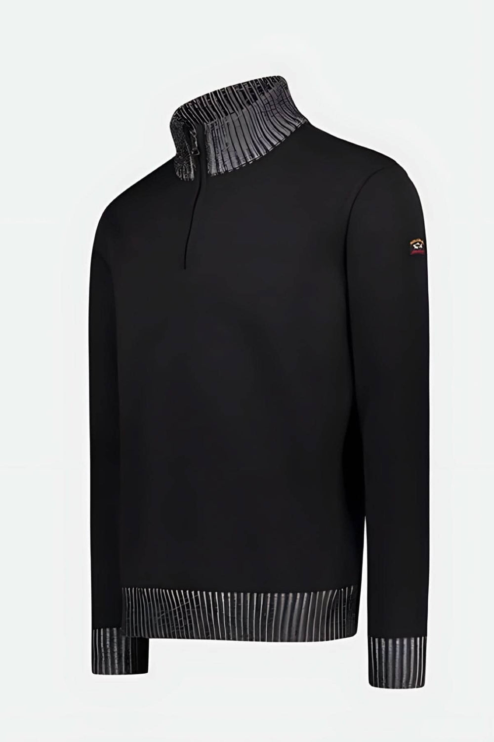 Pull en laine noir zippé avec col rayé, idéal pour un look élégant et décontracté.