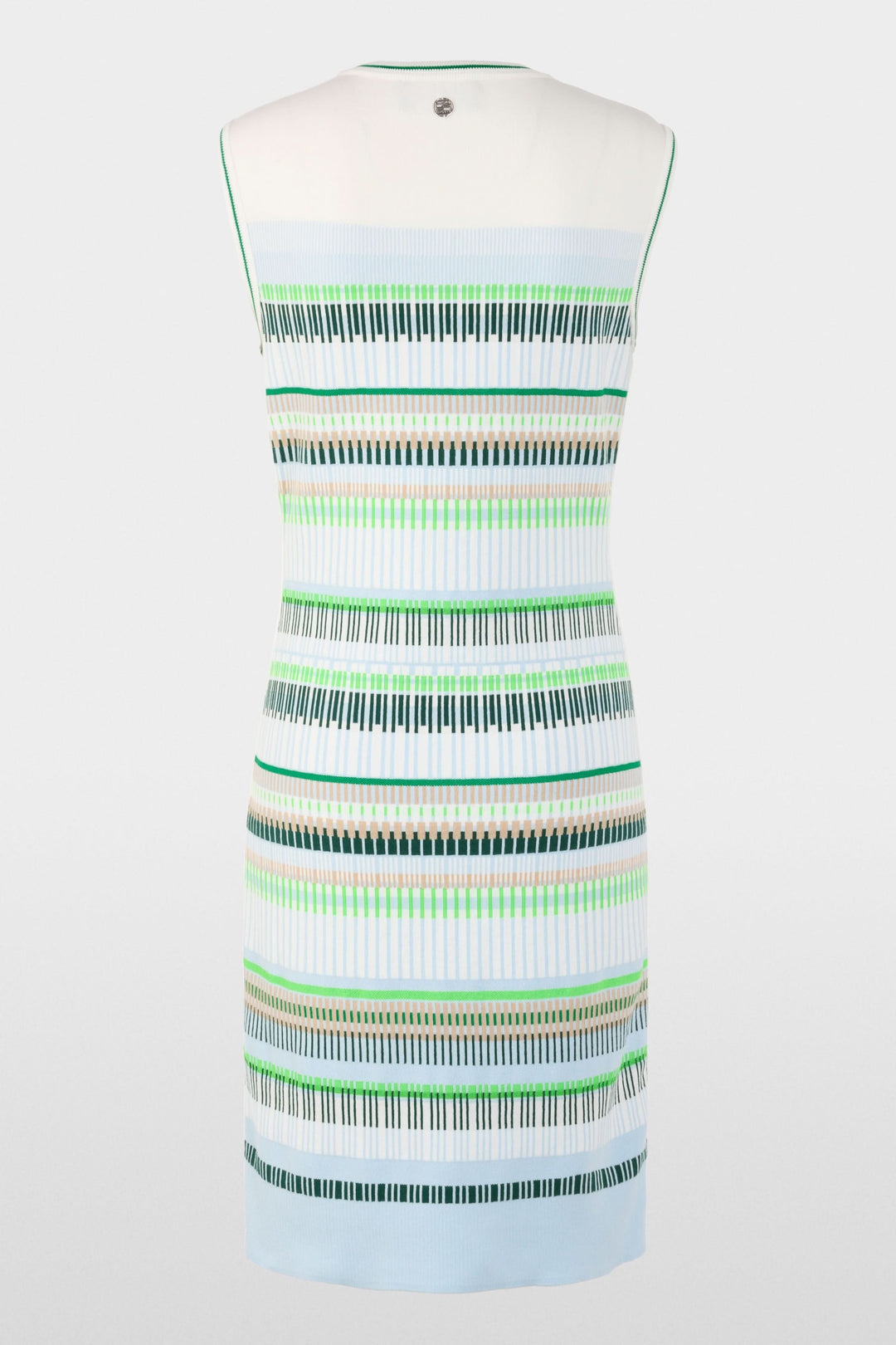 Vue arrière de la robe courte tricotée avec motif à rayures graphiques, sans manches, longueur au-dessus du genou, en maille élégante.